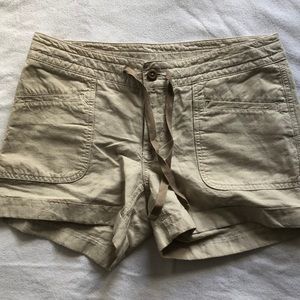 The North Face Women’s Short Sz 6